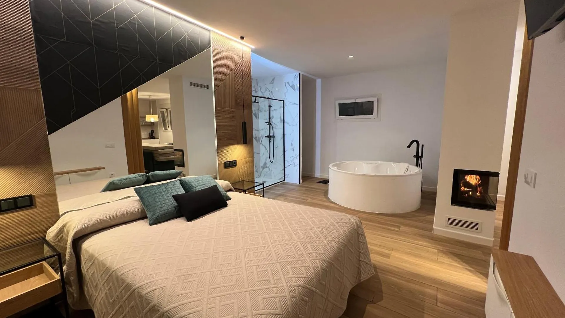 Loft Luxury Mirador contacts